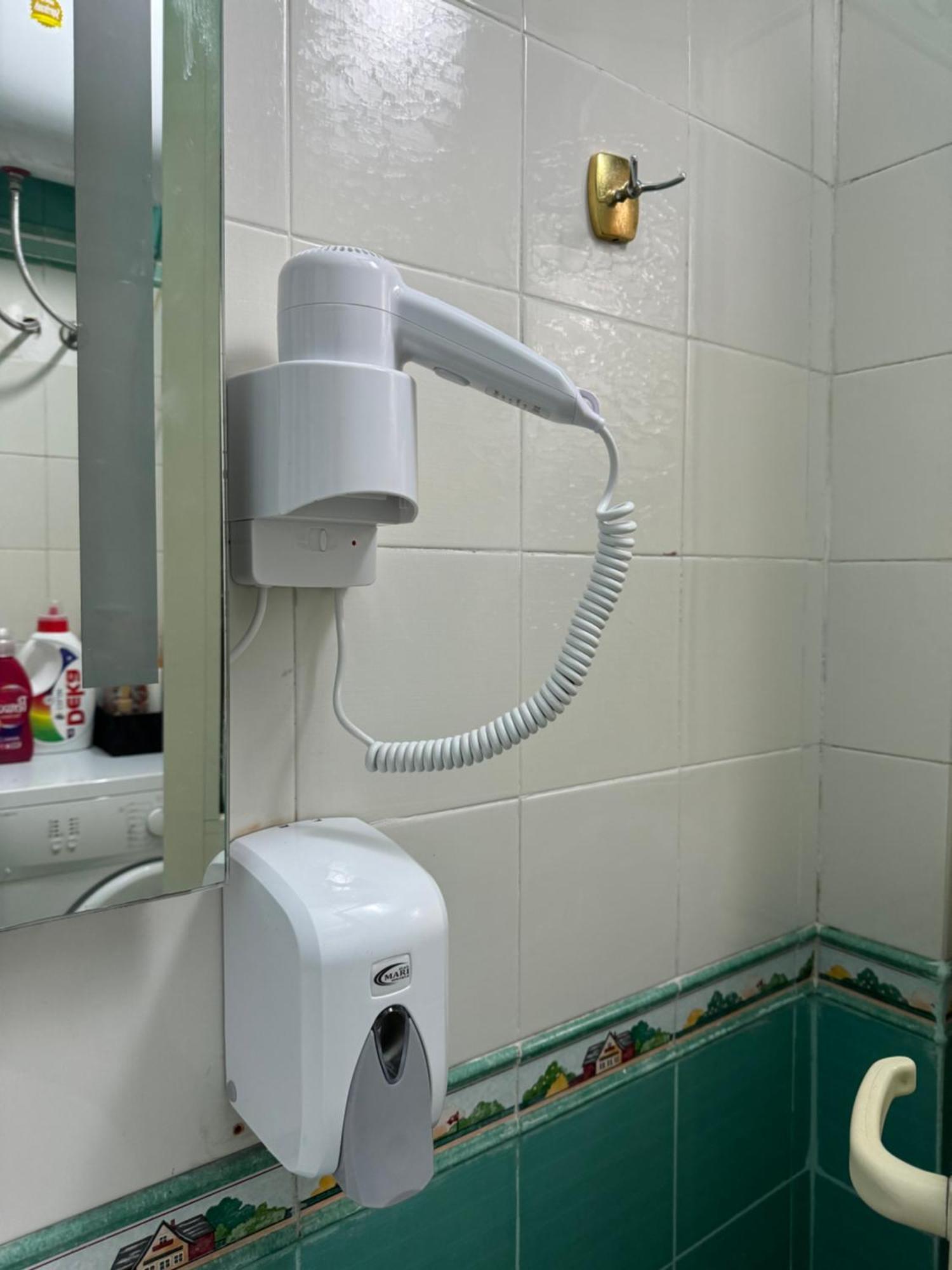 Fun House Serenity Apartment Tiranë Ngoại thất bức ảnh